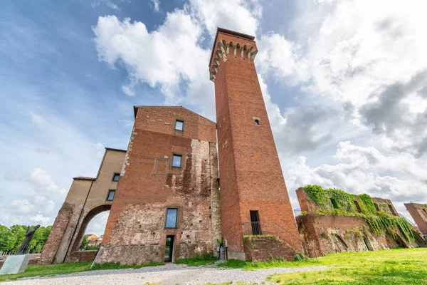 Pisa Citadel Vacker Vårdag Tuscany — Stockfoto