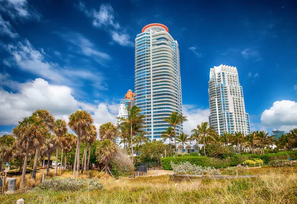 Budynki Blu Sky South Pointe Park Miami Beach — Zdjęcie stockowe