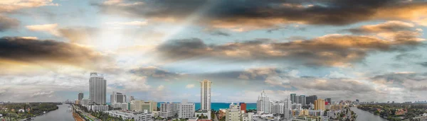 Miami Beach Skyline Pôr Sol Vista Aérea Panorâmica — Fotografia de Stock