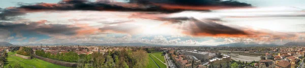 Lucca Bei Sonnenuntergang Toskana Panorama Luftaufnahme Frühling — Stockfoto