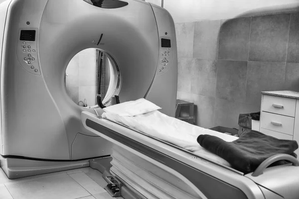 MRI medische aftastenmachine in ziekenhuis — Stockfoto