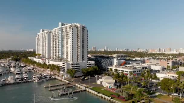 Luchtfoto Van Gibbs Park Miami Beach Skyline Florida Usa Video — Stockvideo
