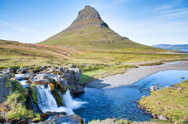 Cachoeiras de Kirkjufell em Snaefellnes Peninsula, Islândia — Fotografia de Stock