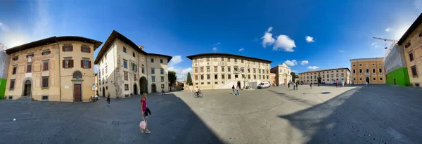 PISA, ITALIE - 27 SEPTEMBRE 2019 : Vue panoramique de Sainte Catherine — Photo