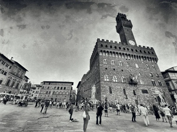 FLORENCIA, ITALIA - 26 DE SEPTIEMBRE DE 2019: Vista del atardecer de Piazza dell — Foto de Stock