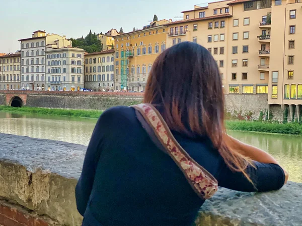 Fotografka pořídila snímky Starého mostu a Florencie Lungové — Stock fotografie