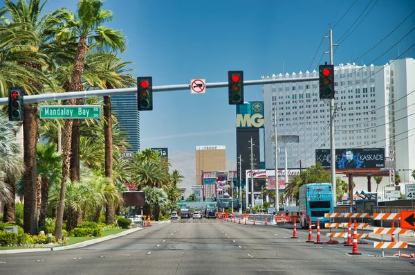LAS VEGAS, USA - JUNE 28, 2016: The Strip without traffic. This — Stock Photo, Image