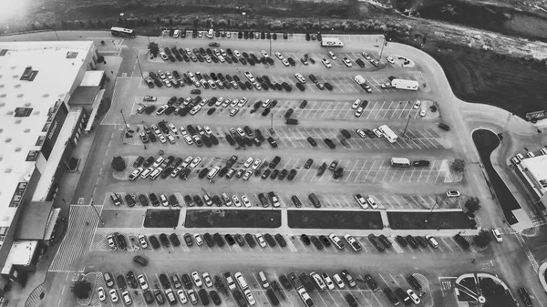 Parkeerplaats van bovenaf bekeken, Uitzicht op de lucht. Bovenaanzicht — Stockfoto