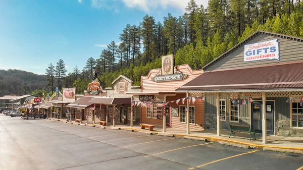 KEYSTONE, SD - JULHO 2019: Vista aérea de Keystone e do campo — Fotografia de Stock