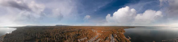 Jackson Hole, Wyoming. Panoramic aerial view of town and landsca — Stock Photo, Image