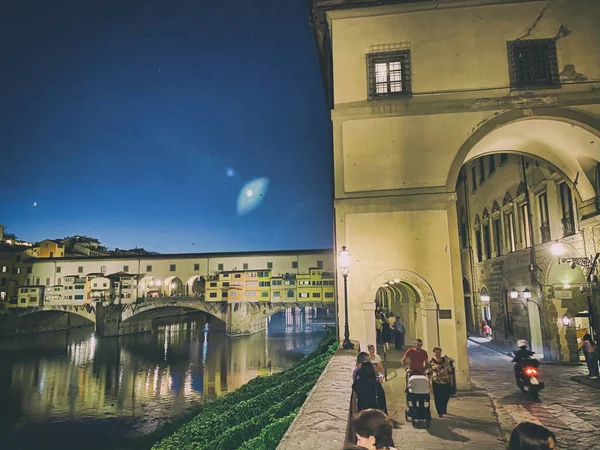 Florence, Italy - September 26, 2019: Sunset view of Lungarni, F — Φωτογραφία Αρχείου