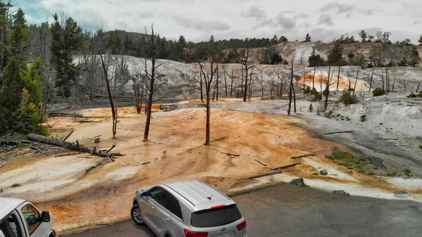 Yellowstone Mammoth Hot Springs, overhead aerial view of rocks a — Stock Photo, Image