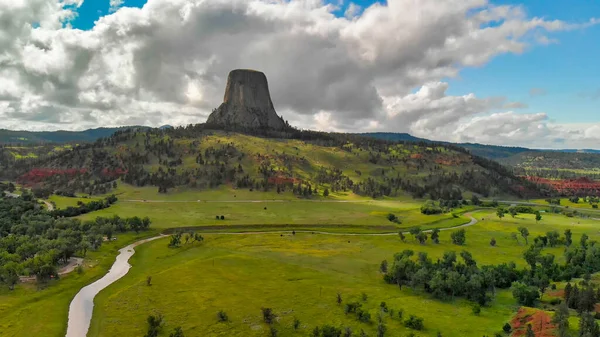 Aerial view of Devils Tower National Monument at summer sunset, — Stock Photo, Image