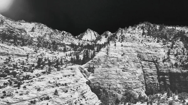 Pemandangan alam Taman Nasional Zion, Amerika Serikat. Pemandangan udara amaz — Stok Foto