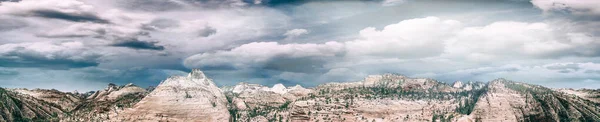 Nature landscape of Zion National Park, USA. Aerial view of amaz — Stock Photo, Image