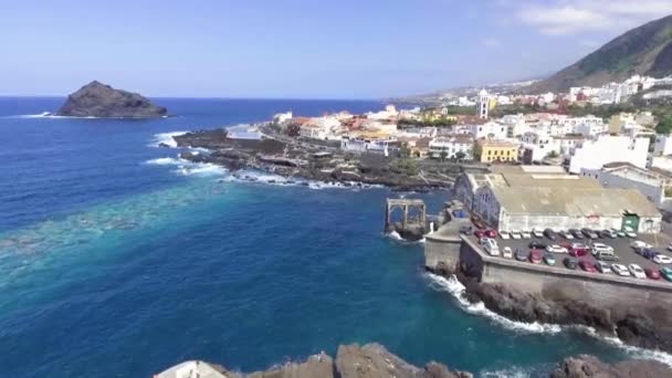 Imágenes Escénicas Hermosa Orilla Ondulada Del Mar — Vídeos de Stock