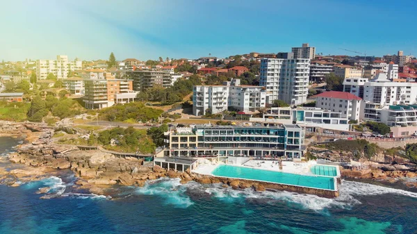 Fantastisk antenn utsikt över Bondi Beach landskap i Sydney, Australi — Stockfoto