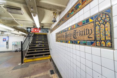 New York Şehri - 6 Aralık 2018: Kutsal Üçlü Denizaltı Kilisesi