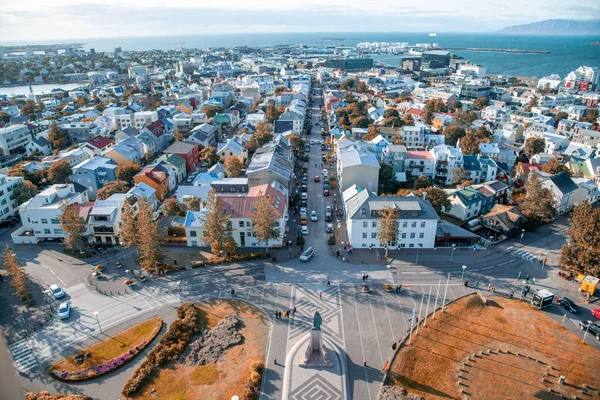 冰岛雷克雅未克Hallgrimskirkja的城市空中景观 — 图库照片