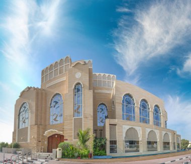 Guru Nanak Darbar Dubai 'de, günbatımında panoramik manzara