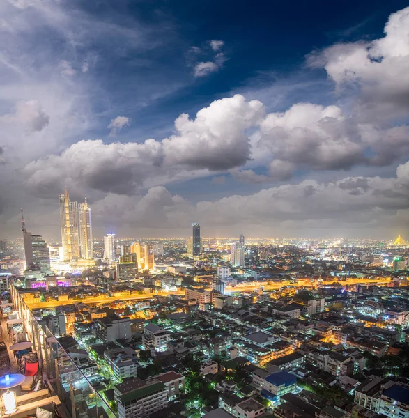 Night aerial view of Downtown Bangkok, Thailand — Stock Photo, Image