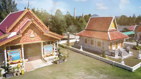 Wat Choeng Thale Temple in Phuket. Beautiful aerial view from dr — Stock Photo, Image