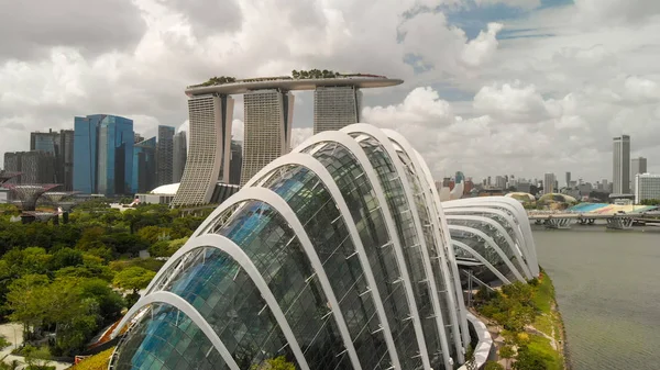 SINGAPUR - 1 DE ENERO DE 2020: Vista aérea del Área de Marina Bay en un — Foto de Stock