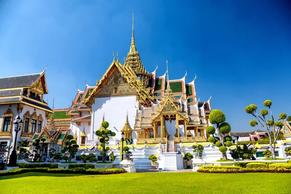 The Grand Palace is a complex of buildings at the heart of Bangk — Stock Photo, Image