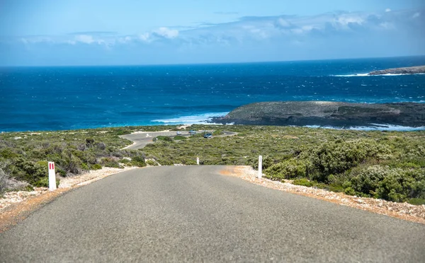 Amazing coastline road of Kangaroo Island on a sunny morning, Au — 스톡 사진