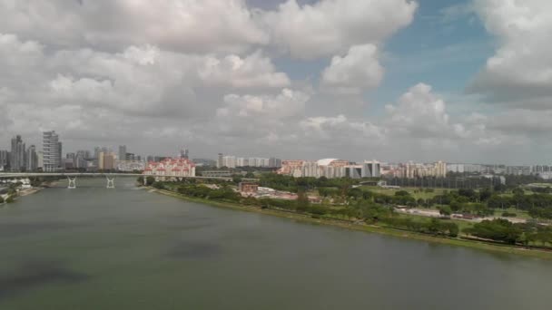 Panoramische Luchtbeelden Van Stad Sin Gardens — Stockvideo