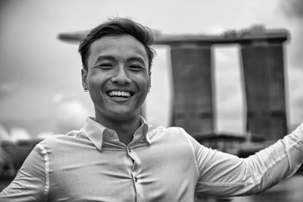Jonge Aziatische Ondernemer Bij Verovering Van Stad Loopbaan Van Het — Stockfoto