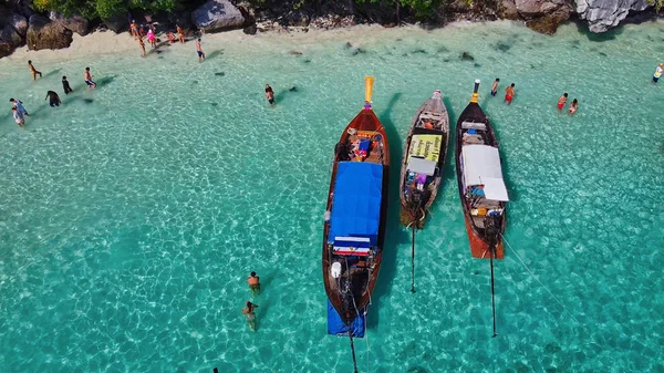 Luftaufnahme von Long Tail Boats in Thailand — Stockfoto