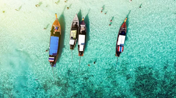 Lon Tail Wooden Boats in Thailand, aerial downward view — 图库照片