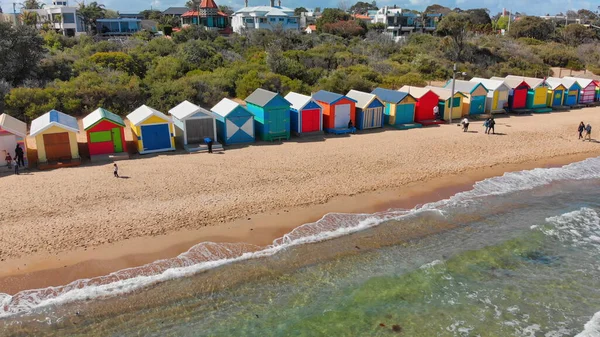 Flygfoto över Brighton Beach Colourful Huts, Victoria, Australi — Stockfoto