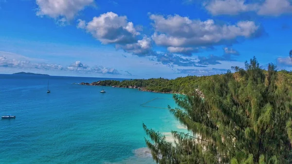 Praslin, Seychellen. Erstaunliche Luftaufnahme der schönen tr — Stockfoto