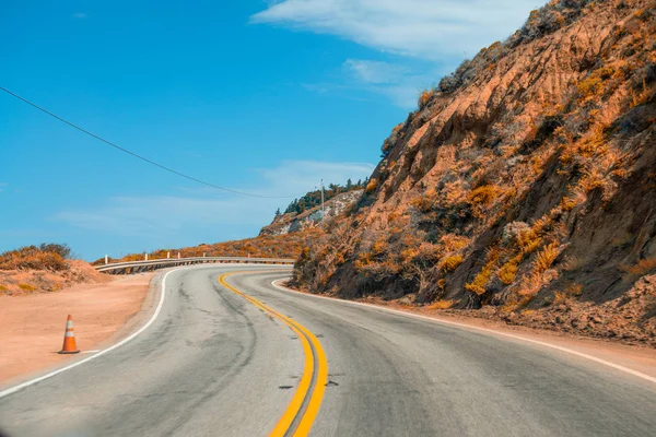 Beautiful coastline road of Big Sur, California, USA. Aerial vie — Stock Photo, Image