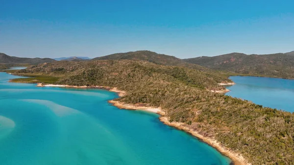 Geweldig uitzicht vanuit de lucht op Whitehaven Beach vanaf drone, Queensland, — Stockfoto