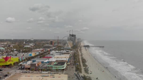 Imágenes Aéreas Escénicas Hermosa Orilla Del Mar Día Soleado — Vídeo de stock