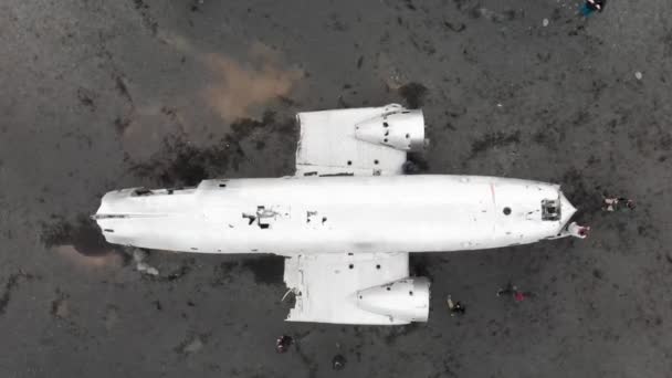 Solheimasandur Uçak Enkazı Zlanda Kumsaldaki Uçak Enkazının Havadan Görünüşü — Stok video