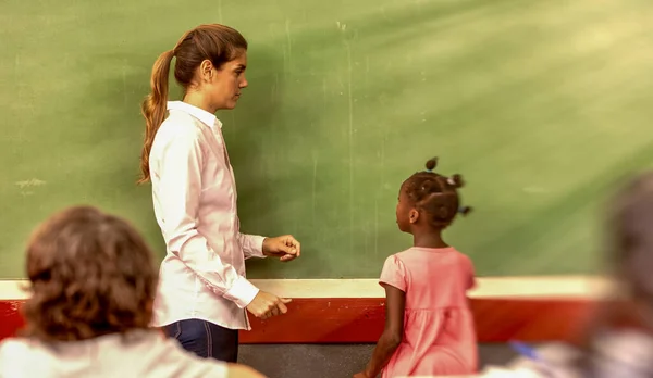 African Girl Primary Elementary School Teacher Front Green Chalkboard — Stock Photo, Image