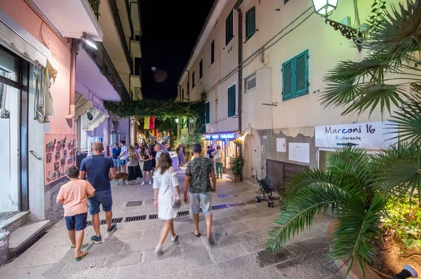 Elba Island Italy Septiembre 2019 Porto Azzurro Calles Con Turistas — Foto de Stock