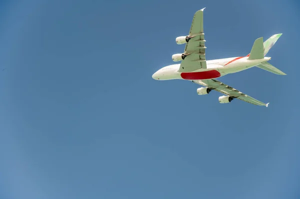 Airplane Take Airport Skyward View Sunset — Stock Photo, Image