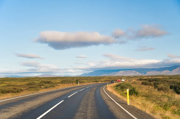 Cenário Paisagístico Bonito Com Céu Dramático Longo Estrada Circular Rota — Fotografia de Stock