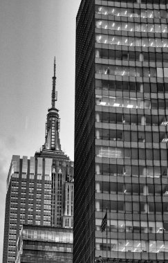 Midtown Manhattan 'ın uzun gökdelenleri, gece, New York.