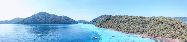 Καταπληκτική Εναέρια Άποψη Των Νησιών Σουρίν Από Drone Μια Ηλιόλουστη — Φωτογραφία Αρχείου