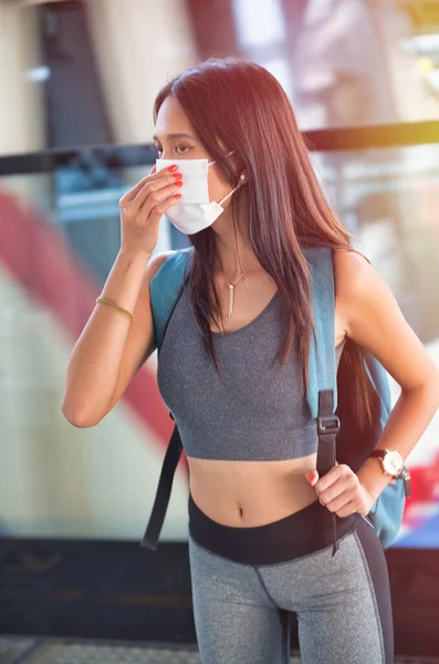 Asian Girl Wearing Protective Mask Avoid Virus Concept Corona Virus — Stock Photo, Image