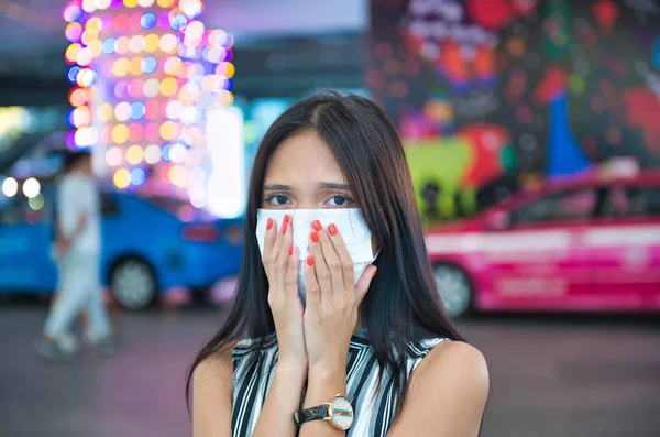 Aziatisch Meisje Draagt Een Beschermend Masker Virus Voorkomen Concept Van — Stockfoto