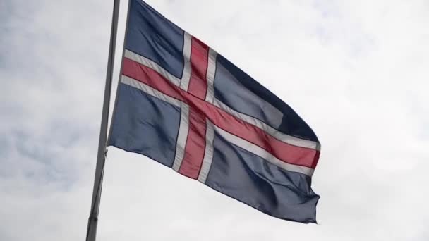 Zbliżenie Materiał Filmowy Falującą Flagą Iceland Tle Światła — Wideo stockowe