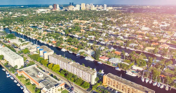 Fort Lauderdale Florida Flygfoto Över Stadens Skyline Och Kanaler Solig — Stockfoto