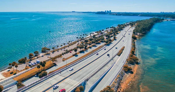 佛罗里达州迈阿密的Rickenbacker Causeway航拍 — 图库照片